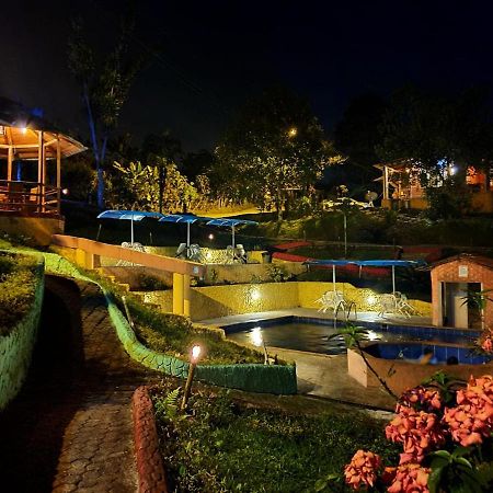 Hosteria Kasadasa Santo Domingo de los Colorados Exterior photo