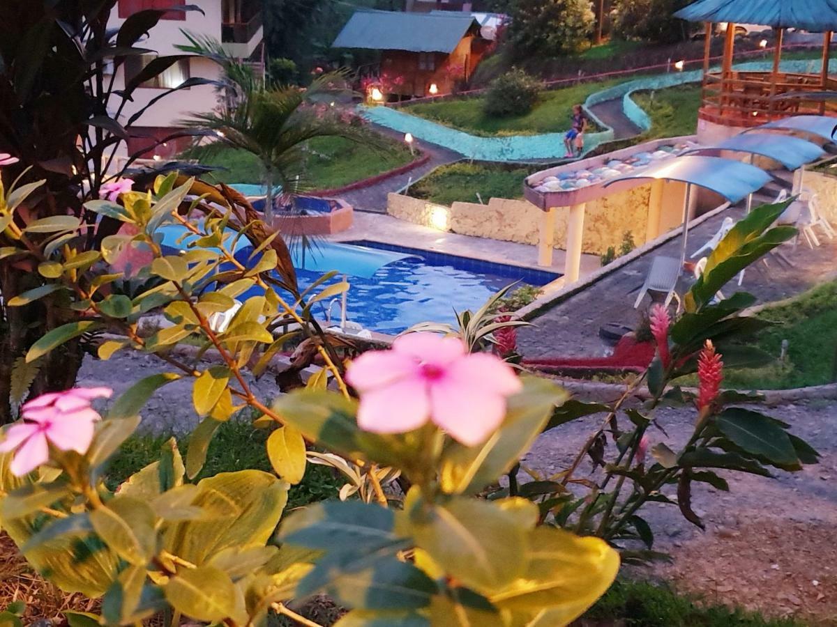 Hosteria Kasadasa Santo Domingo de los Colorados Exterior photo